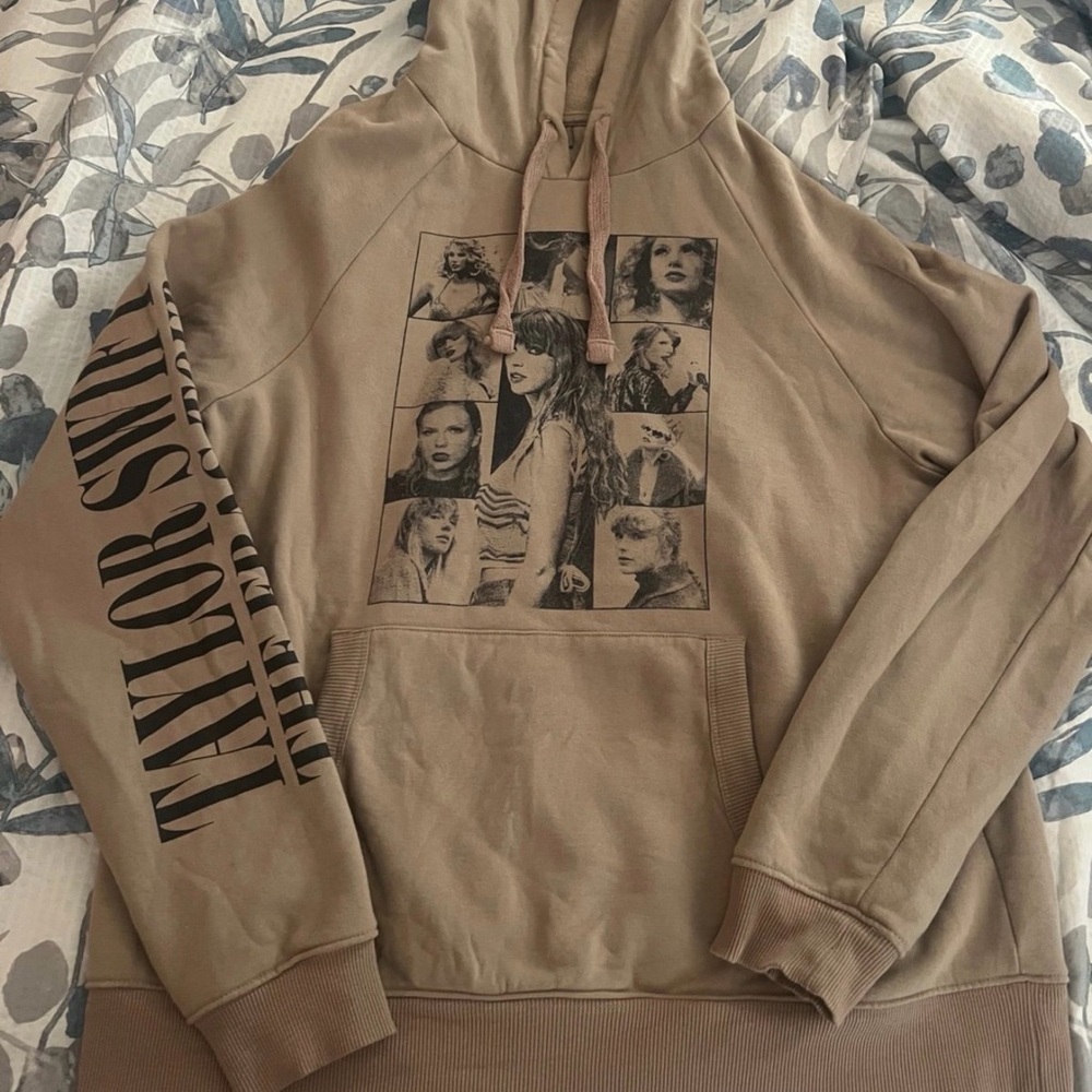 The Eras Tour - Beige